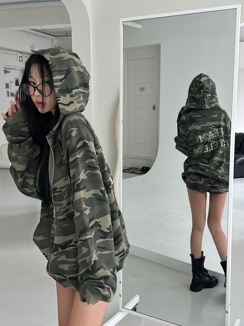 leopard print camouflage banding shorts