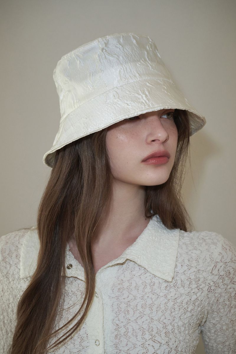 SOUFFLE bucket hat_ivory