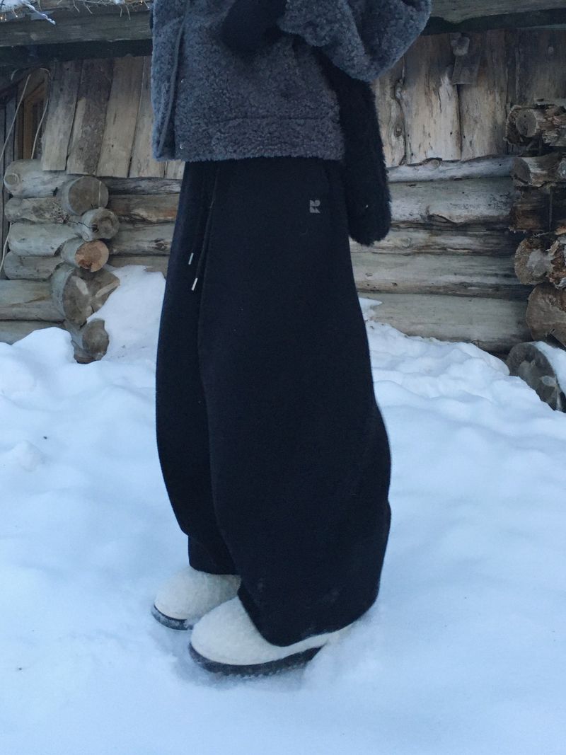 Cozy Sheepskin Middle Ugg Boots (3c)