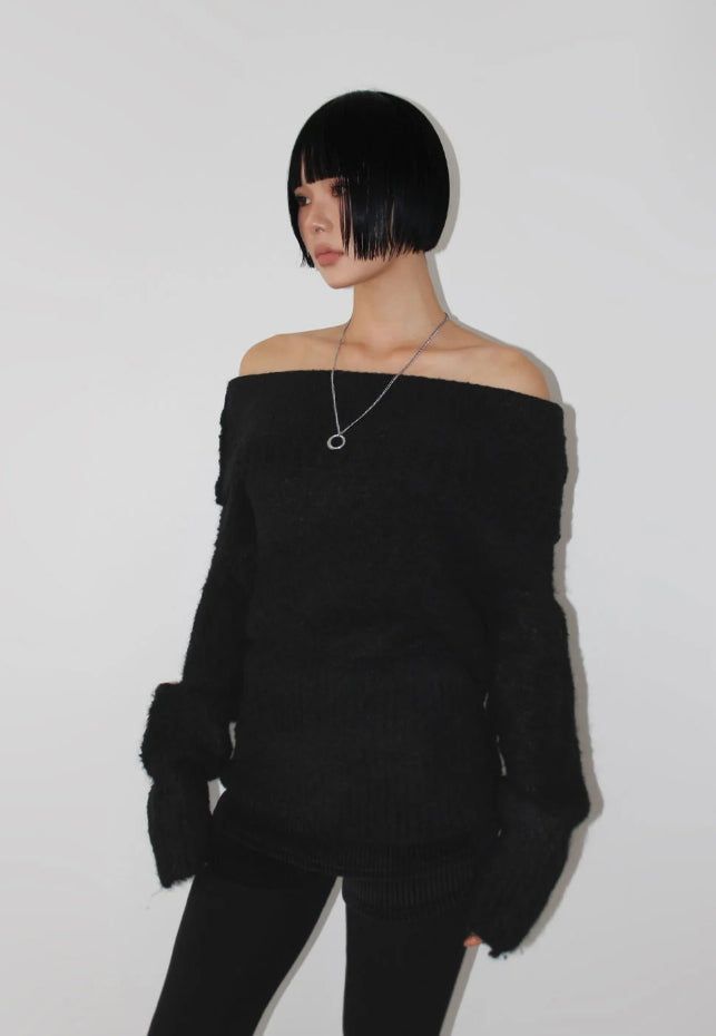 (WOOL) BOUCLE OFF-SHOULDER KNIT