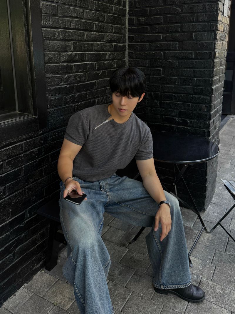 Lead waffle zipper short sleeve tee