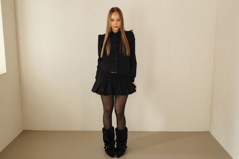Hug belt boots _Fur Black