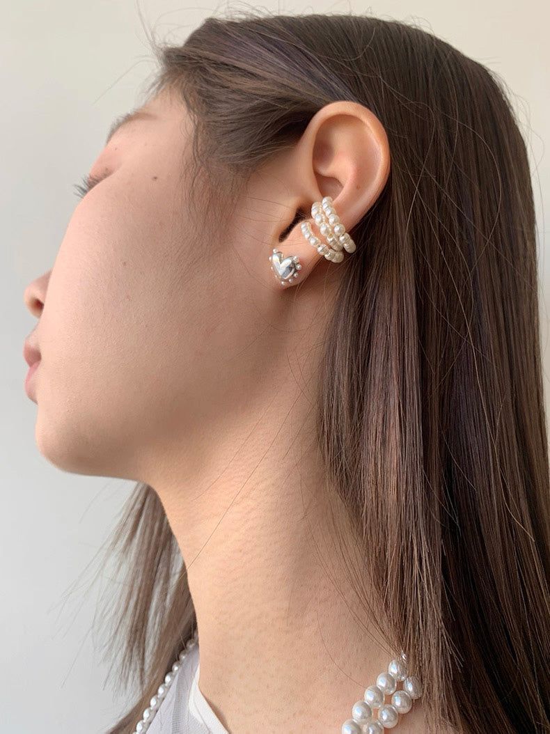 House of haus（ハウス オブ ハウス）の「3連風 パール イヤーカフ（アクセサリー）」
