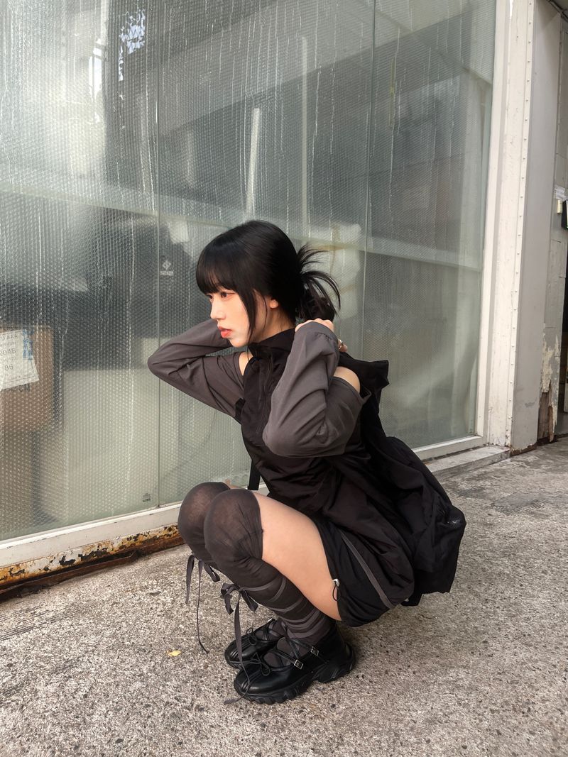 shoulder slit wind anorak hood