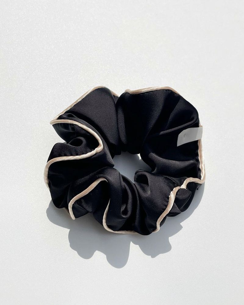 oar Jenne Satin Scrunchie [Black]