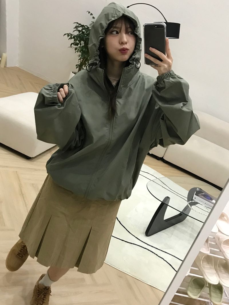 Dixie set up windbreaker