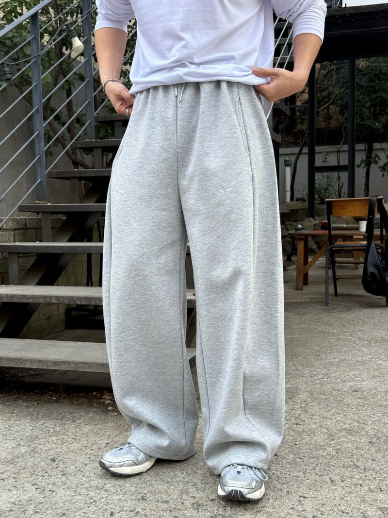 Luen incised balloon pants