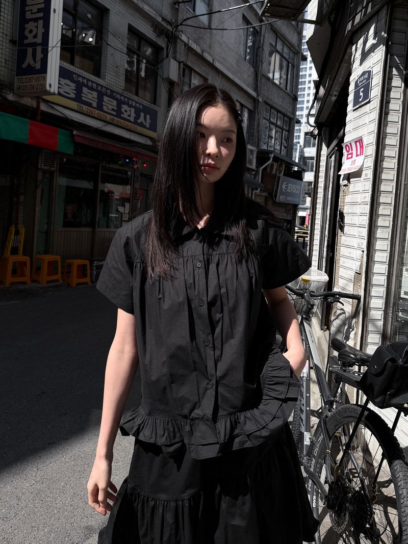 SHIRRING FRILL SHIRT
