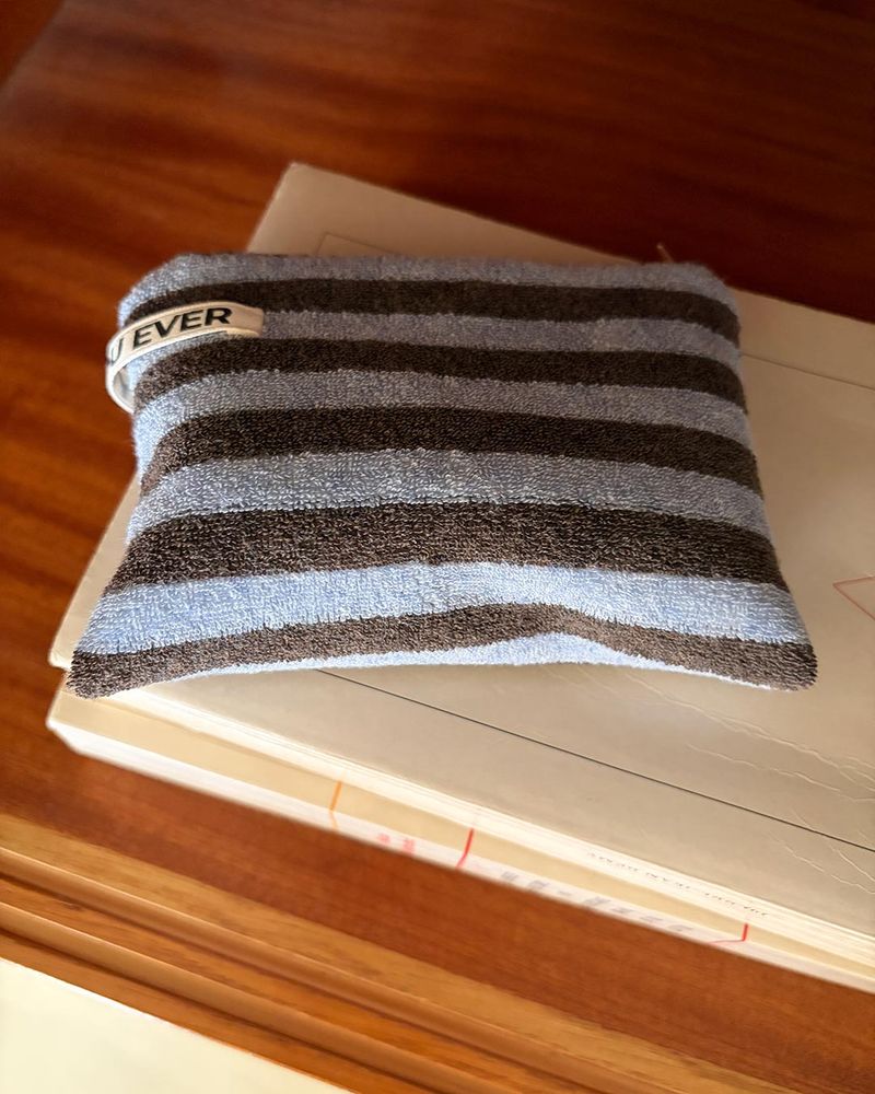 Two-tone terry flat pouch - pale blue , S size