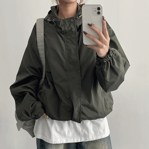 hijjoo（ハイチュー）の「Bonder High-Neck Hooded Windbreaker（Jackets/Outerwear）」