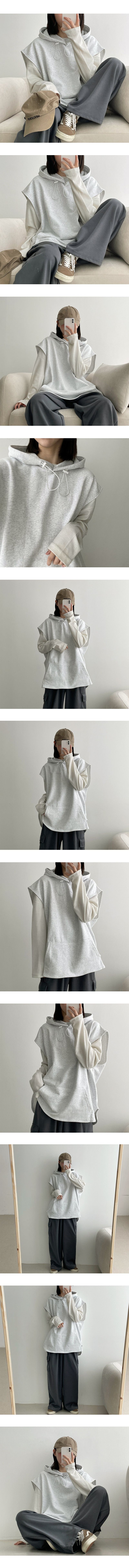 Maj String Hooded Vest