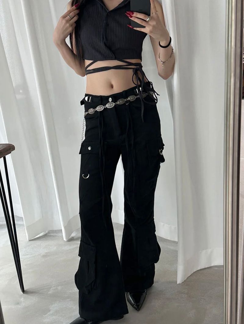 Strap pin tuck pocket pants