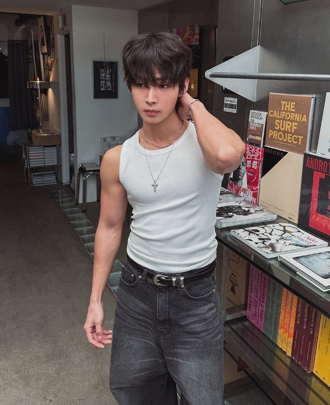 2PLAN（ツープラン）の「Pain Cut Ribbed Muscle Fit Sleeveless Top（Tops）」