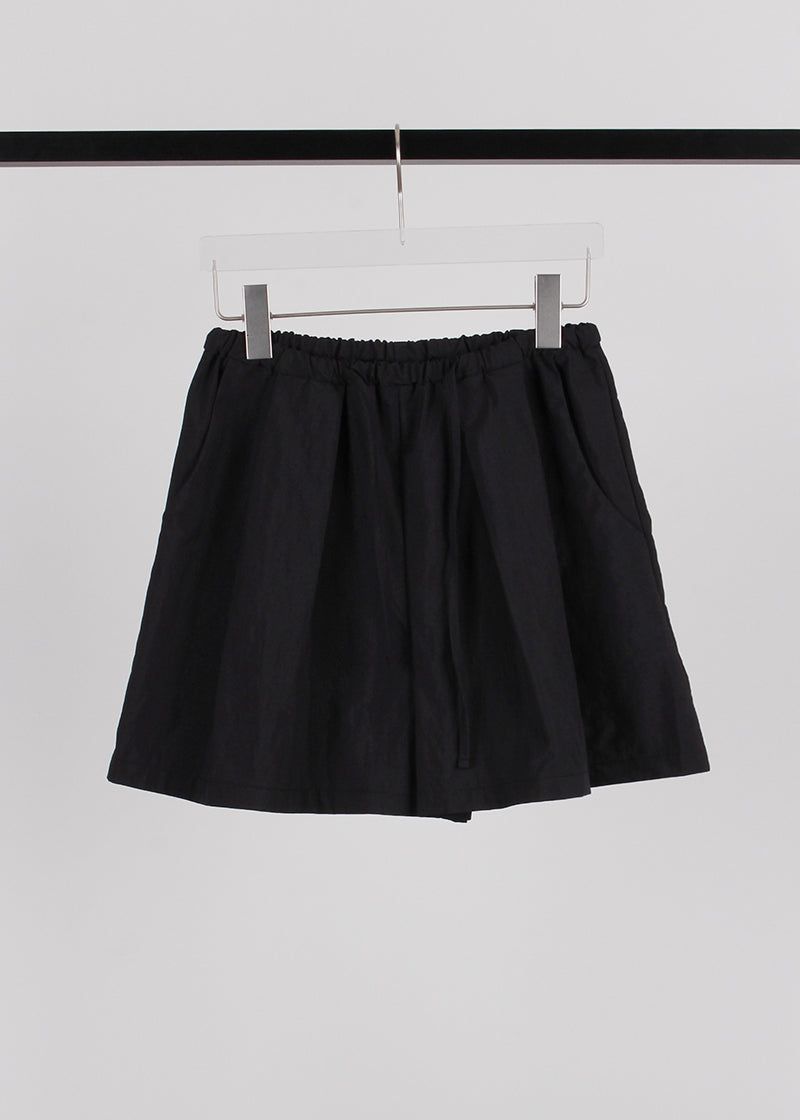 WIND TUCK SHORTS