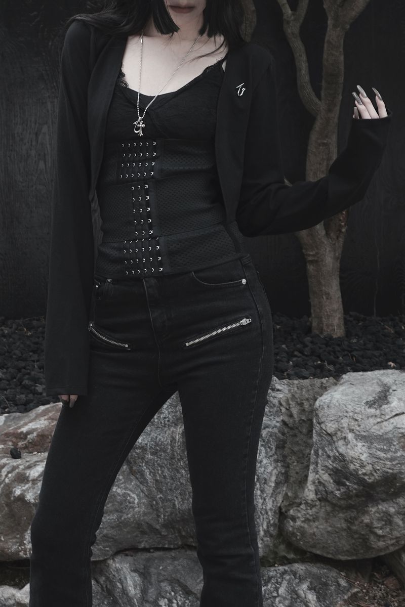 minimal seal cropped bolero