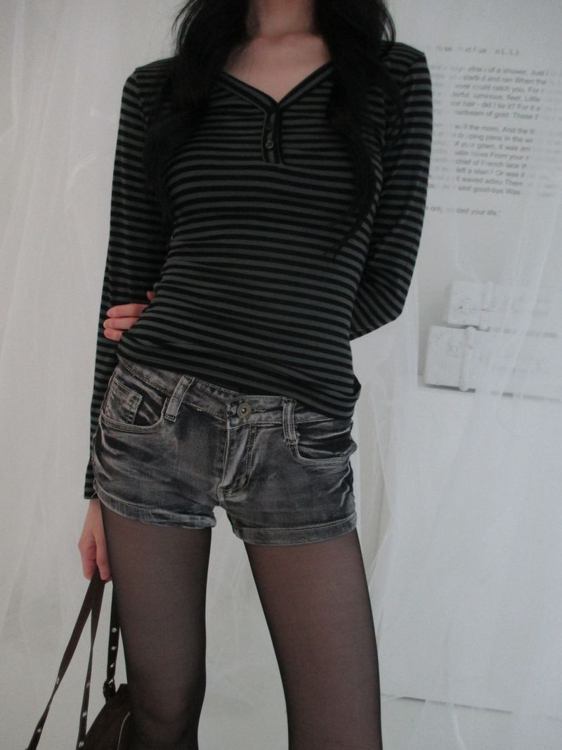 v neck stripe slim t