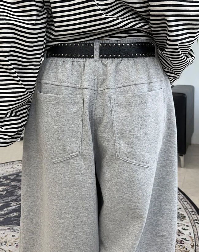 Rickle Yoke Pintuck Sweatpants