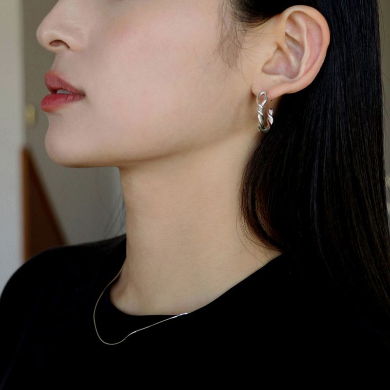 silver thin snake chain necklace (silver