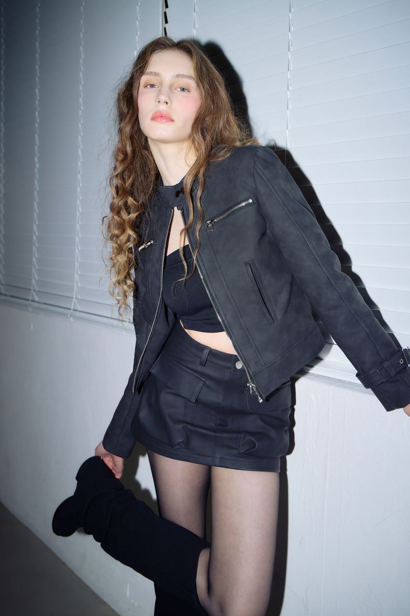[MADE] Sober leather skirt - black