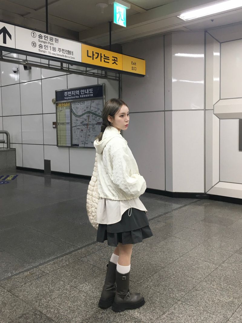 Mute Unbalanced Layered Skirt (3c)
