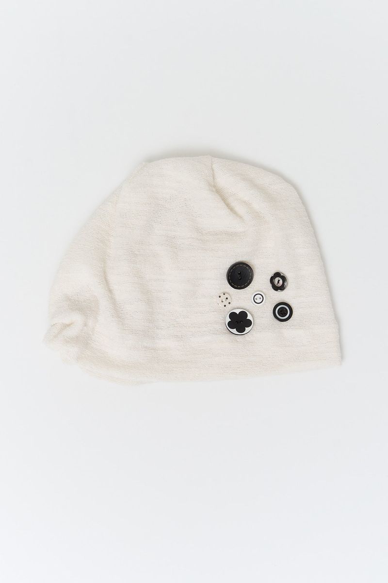 (W) Betty Button Beanie
