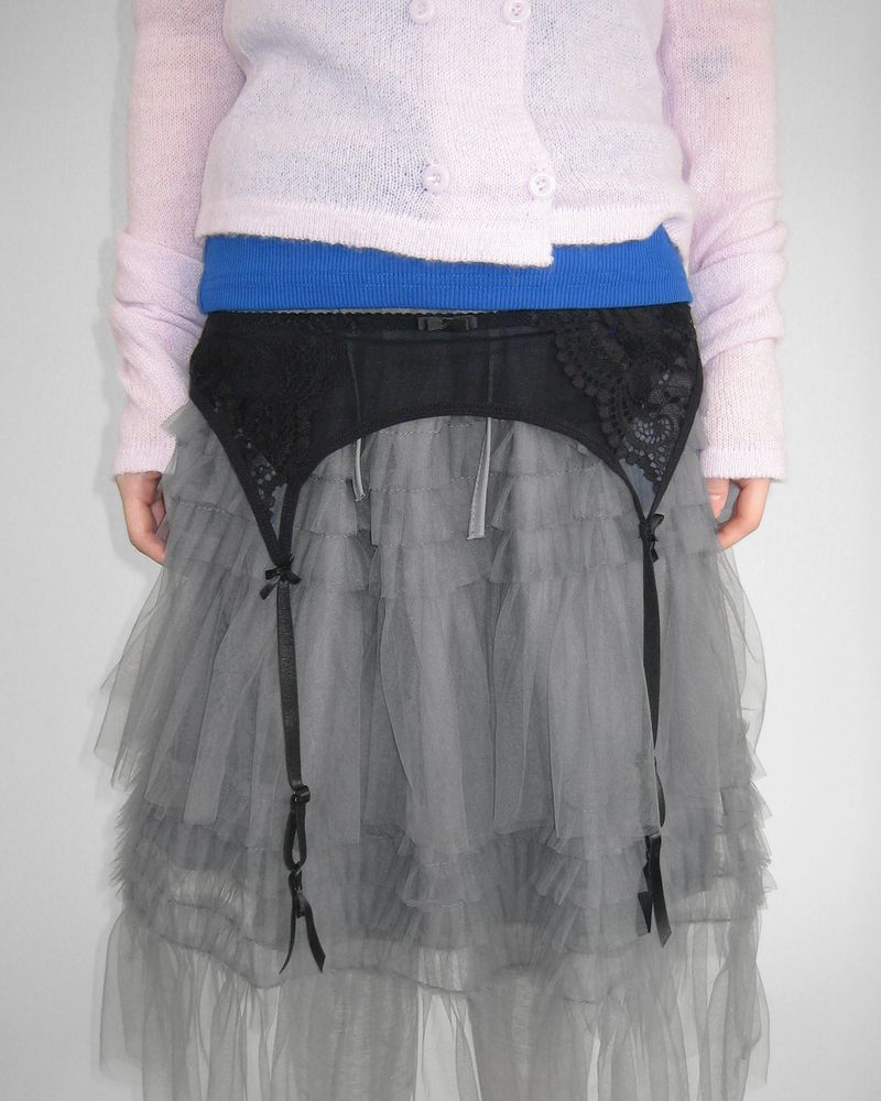 NUPHLO(ニューフロー)の「NOIR LACE GARTER BELT(Fashion Accessories)」