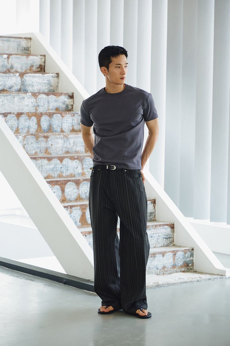 Need stripe wide denim pants(Black)