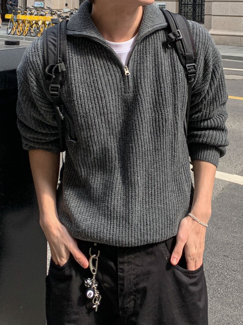 WHAT A LOOK（ワット ア ルック）の「メルハイネックハーフジップアップ（トップス）」