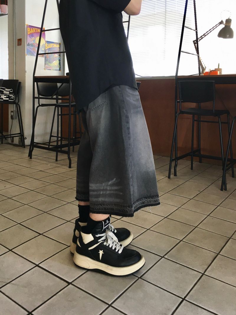 Brush Cutting Bermuda Denim Pants 2C