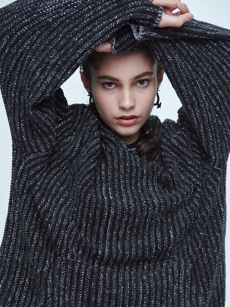 Braids Knit Hoodie Charcoal