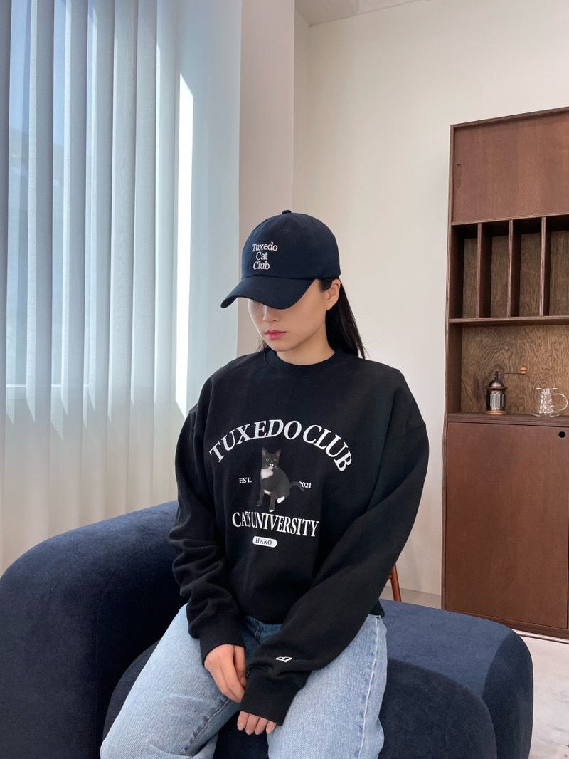 TUXEDO CAT CLUB SWEATSHIRT BLACK