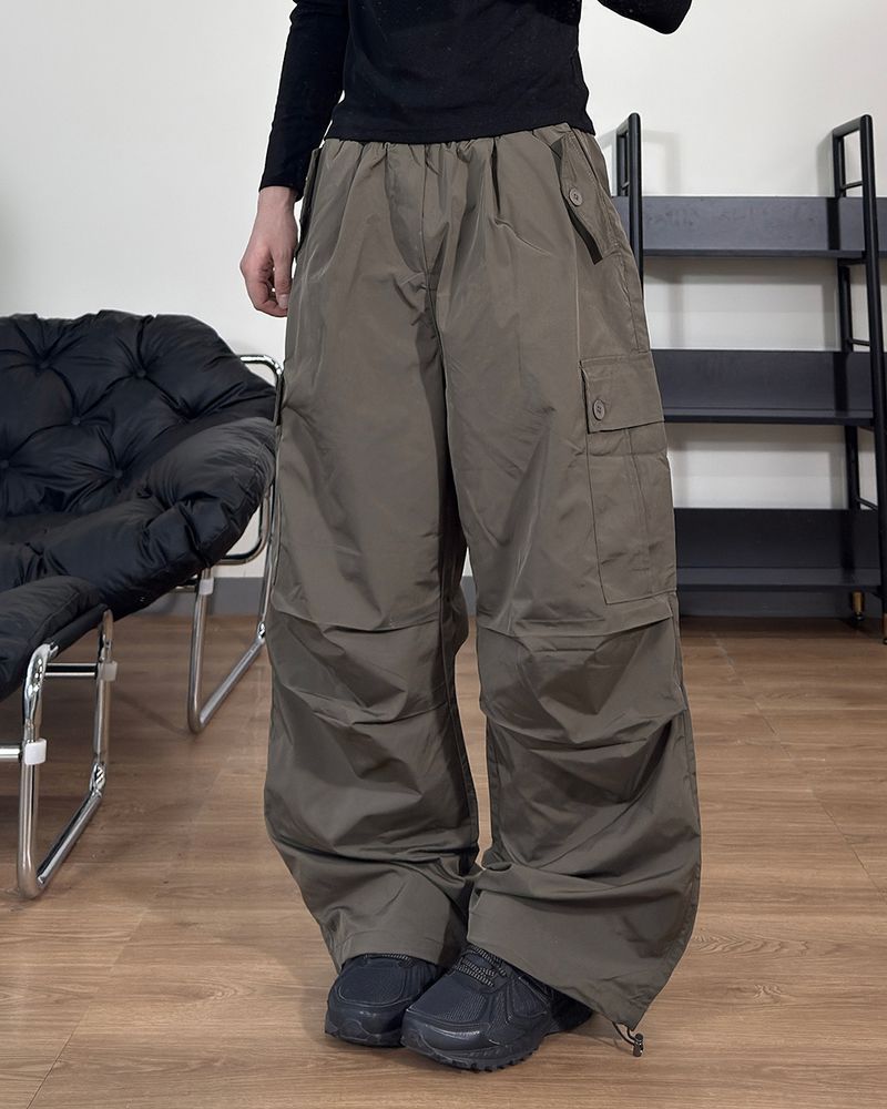 Cropped Button Pocket Wide Pants