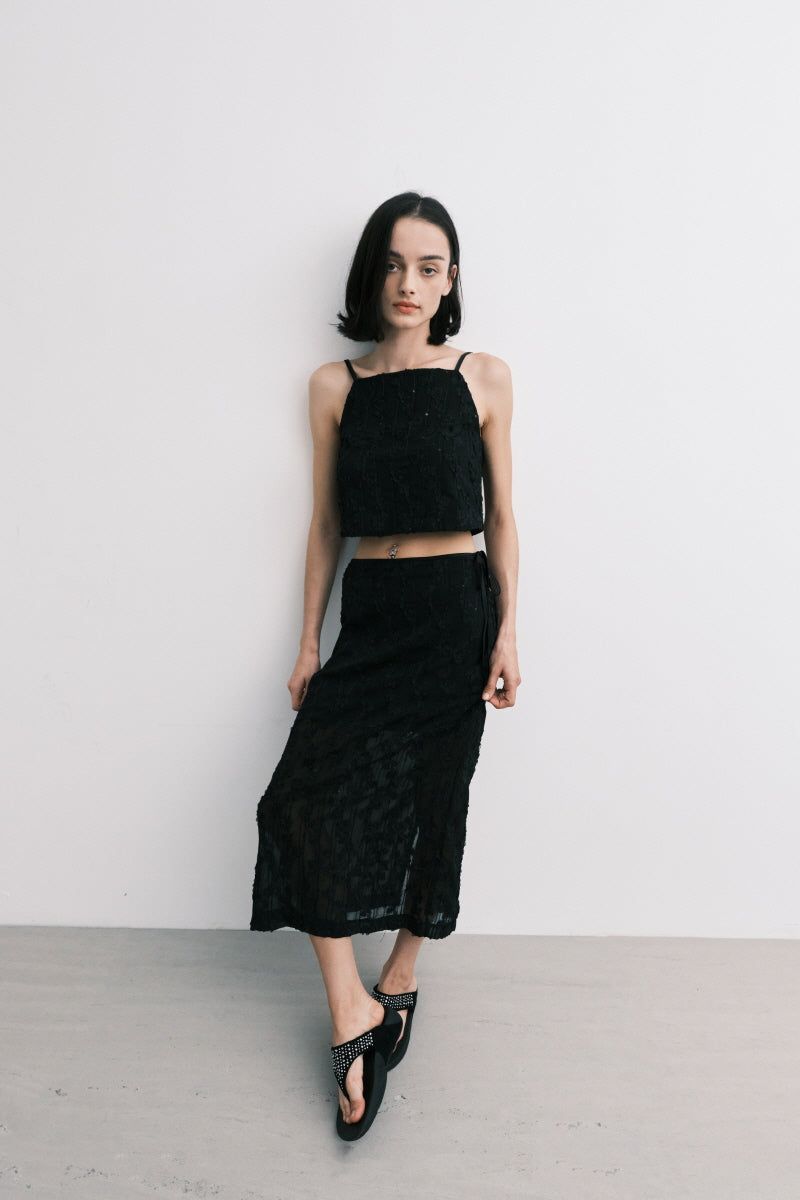 rose skirt (black)