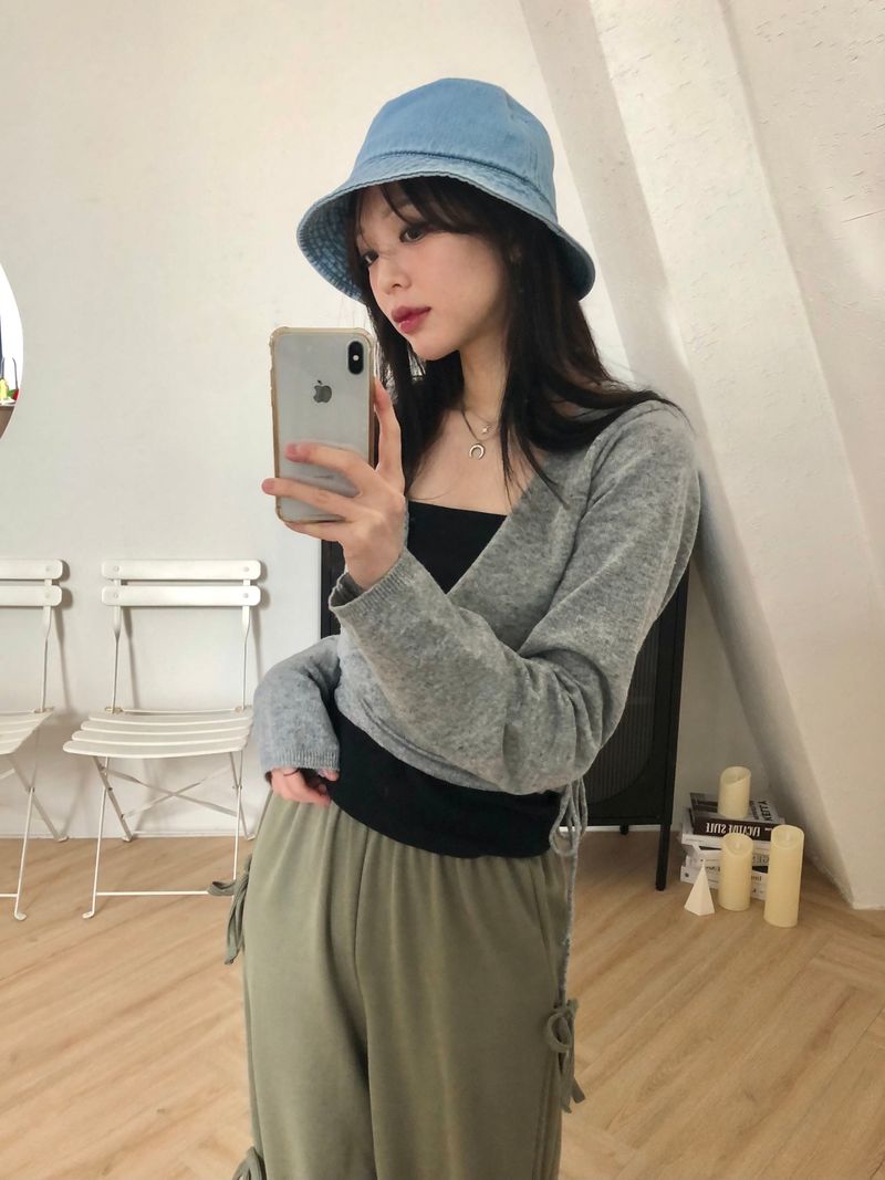 Berry berry bucket hat