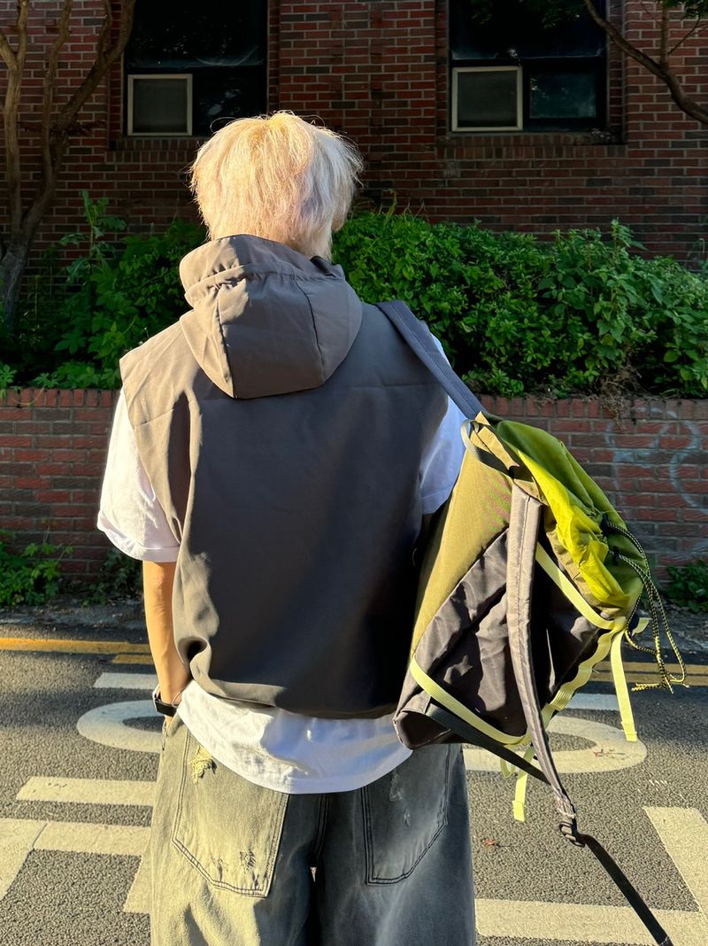 Tech poly hood vest 3C