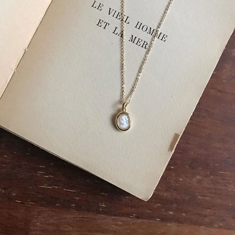 oar（オーエーアール）の「Vintage Mood Cameo petit Necklace [Cream]（Accessories）」