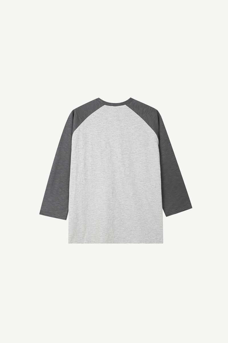 Slub color matching raglan three quarter T-shirt