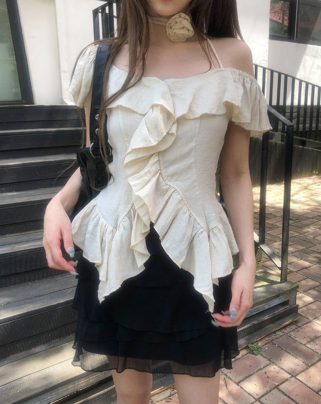 Bloom Corsage Frill Blouse