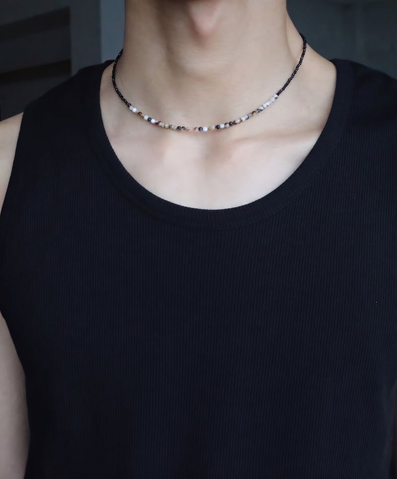 Men’s black beaded necklace_CLEF Note NEC