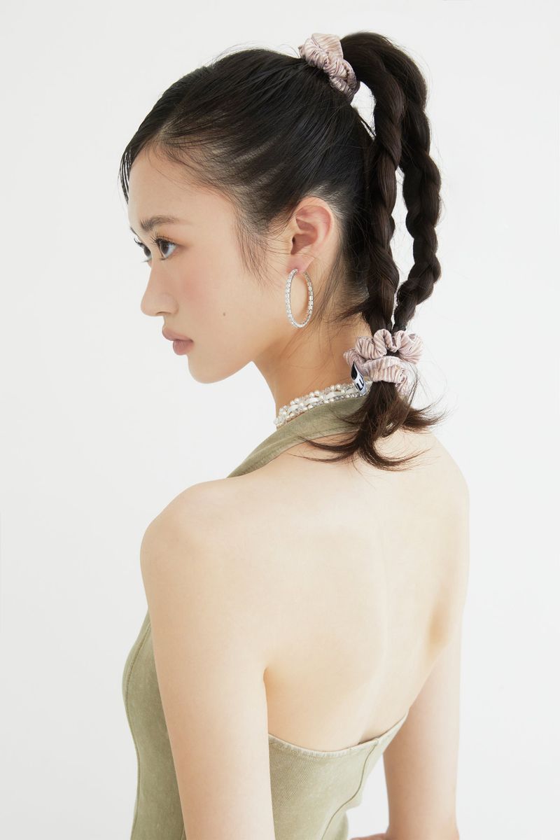Dazzling Round Hoops