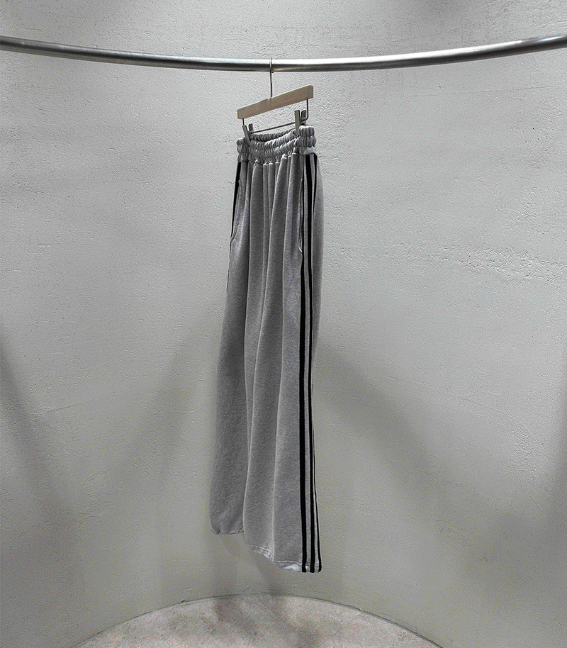 Outside track wide pants