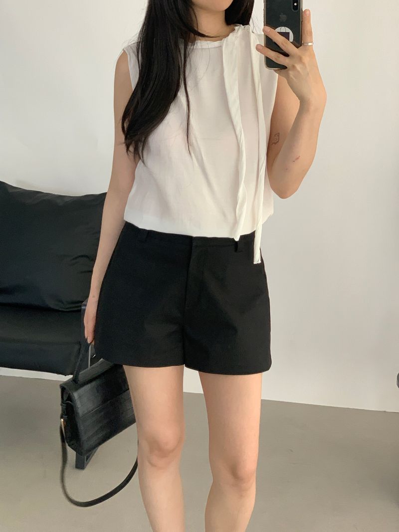 Aiden Tie Sleeveless Blouse