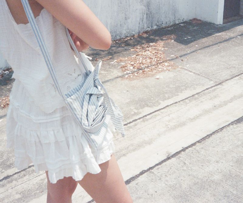 YAHN SISI(ヤーン シシ)の「Rose Stripe Bag - Blue(Bags)」