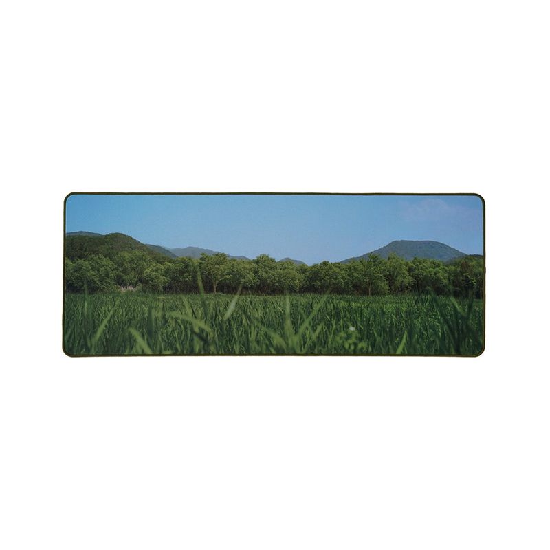 SLEEPTIGHT OBJECT（スリープタイトオブジェクト）の「green grass desk mat（Smartphone Accessories）」