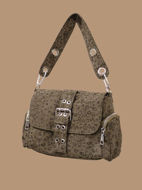 KUO(クーオ)の「leopard jake buckle cross bag (3color)(Bags)」