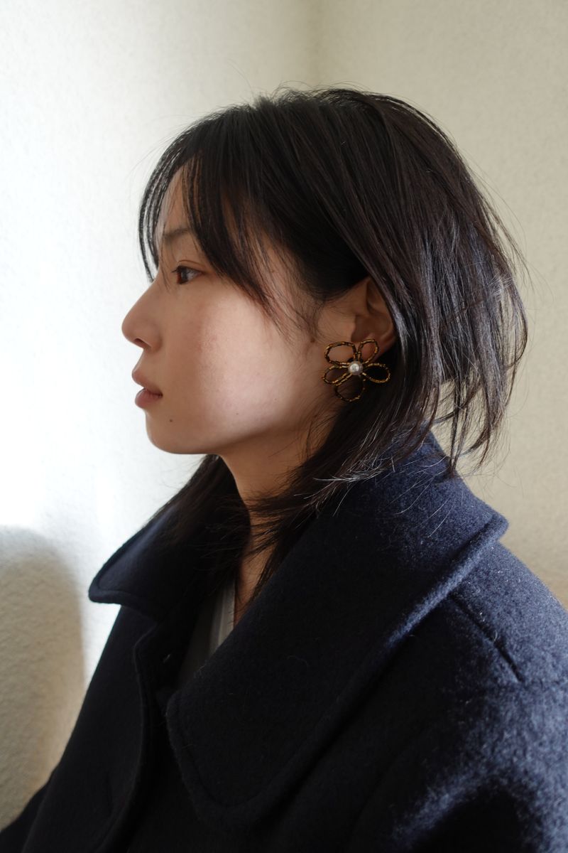 m.o.k（モク）の「pure floral earrings (2C)（Accessories）」