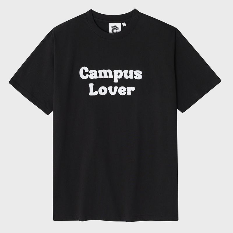 CONCEPT COLLEGE（コンセプトカレッジ）の「Embossing Campus lover Black Short-Sleeved T-Shirt [Unisex]（Tops）」