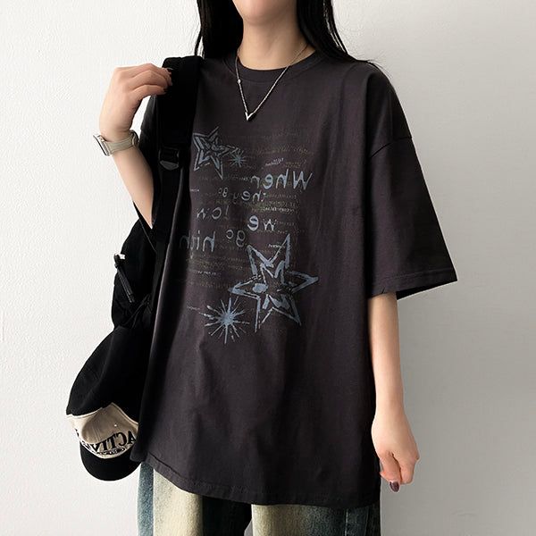 hijjoo（ハイチュー）の「Tini Lettering Oversized Fit Short-Sleeved T-shirt（Tops）」