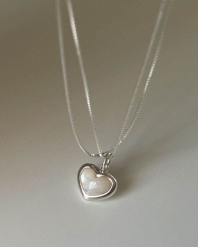 Loveholic necklace (silver)