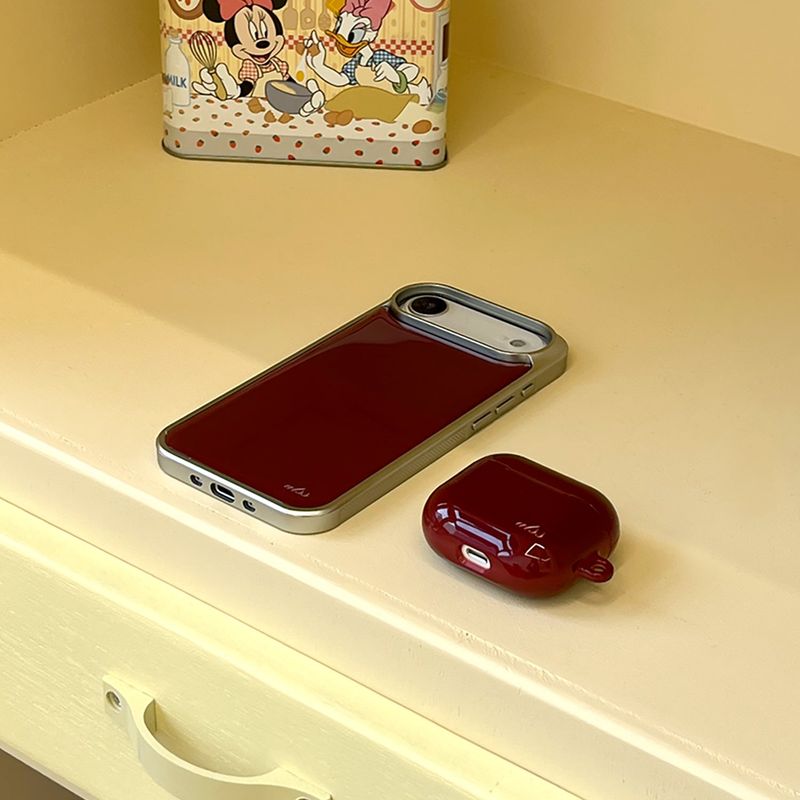 burgundy glossy airpods case